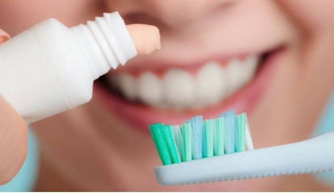 نقش دهانشویه در سلامت دندان‌ها را جدی بگیرید
