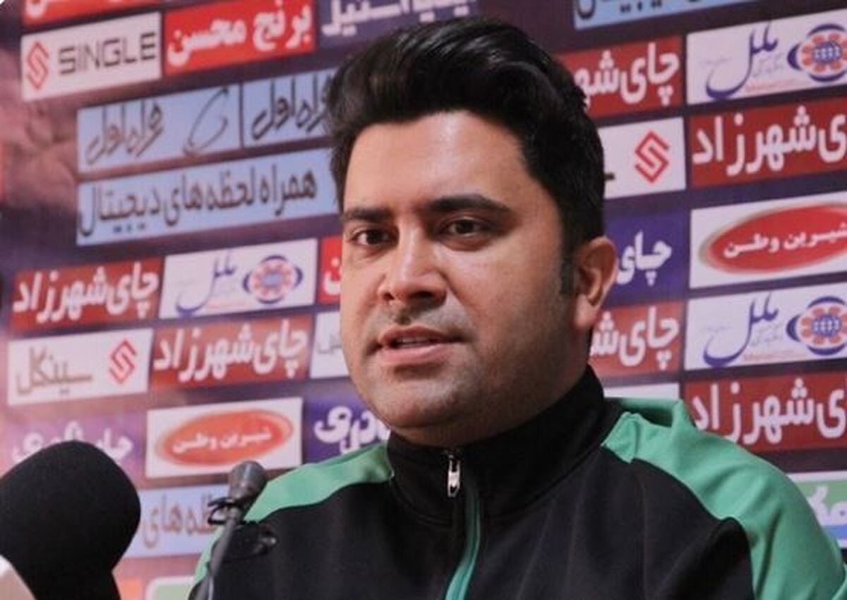 اخباری: غیبت هواداران چادرملو برای ما درد است
