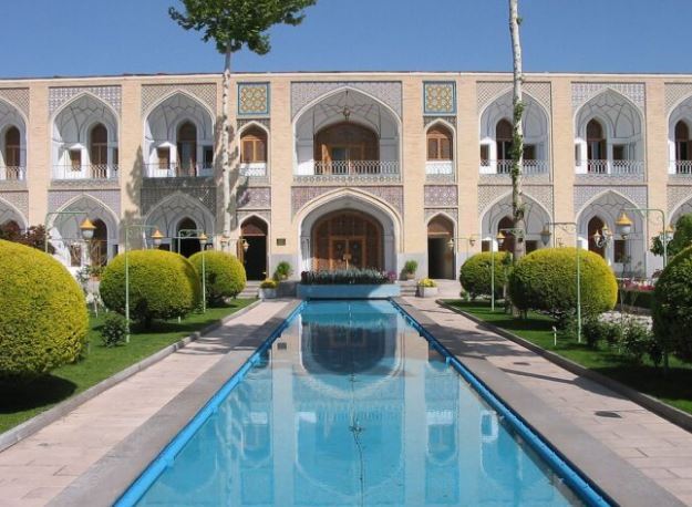 تجربه یک سفر رویایی در با کلاس‌ترین و لاکچری‌ترین هتل‌های ایران