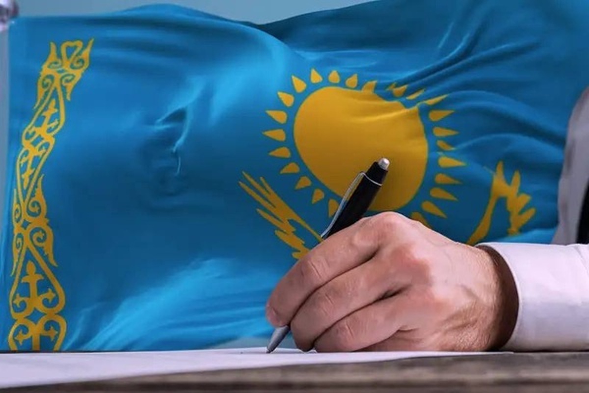 توکایف سفیران جدیدی در چندین کشور منصوب کرد