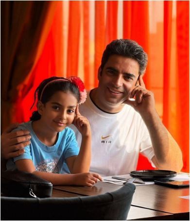 ژست‌های پدر و دختری جذاب و بانمک منوچهر هادی و دخترش سوفیا/ جالب و باحال+عکس