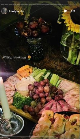 میز غذای سالم و مقوی مینا مختاری همسر بهرام رادان +عکس/ از آبمیوه با نعناع تا بشقاب سبزیجات و میوه😋