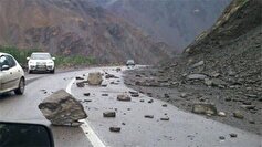 احتمال سقوط سنگ در جاده‌های کوهستانی البرز