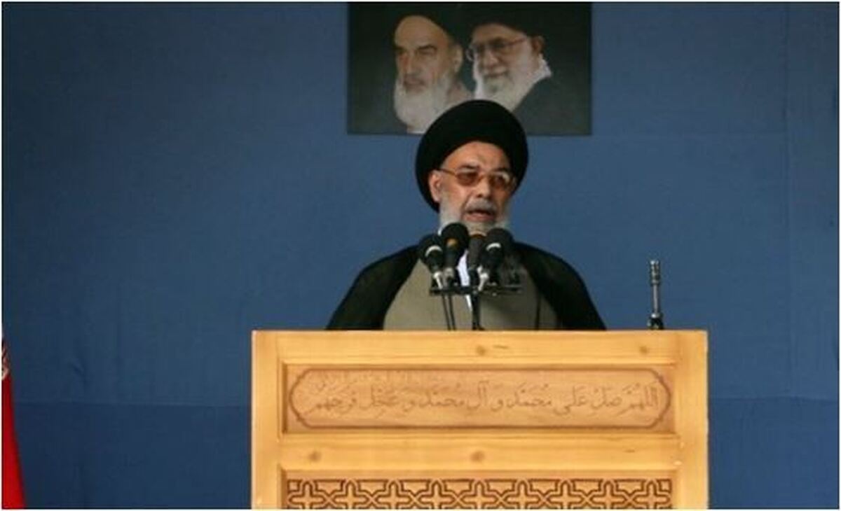 امام جمعه اصفهان: دفاع مقدس موجب پیروزی اسلام شد