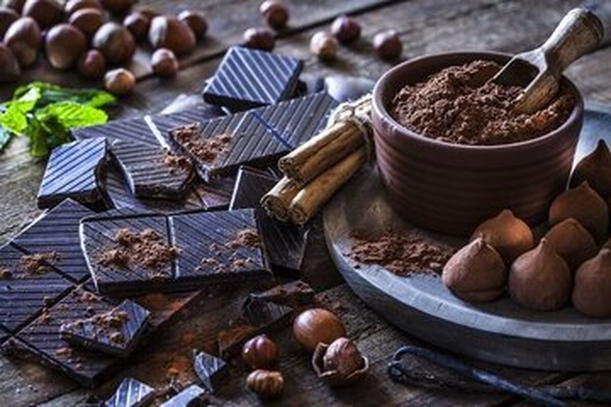 چرا به خوردن شکلات تلخ توصیه می‌شود؟