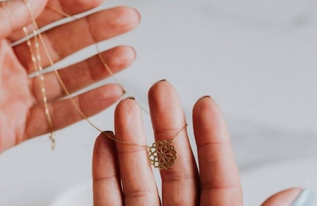 حروف انگلیسی درج شده روی طلا چه معنایی دارد؟ /آزمایش‌های متفاوت برای تشخیص طلای اصل از تقلبی