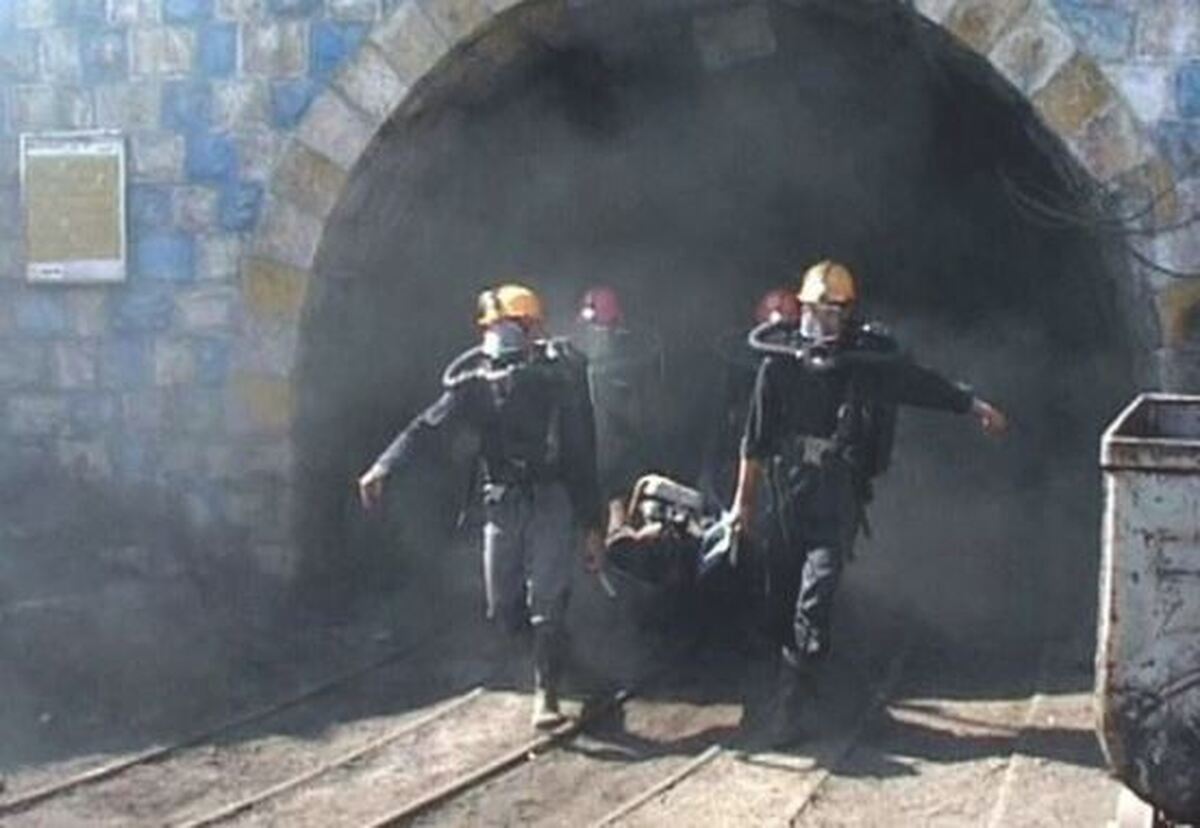 ادامه امداد رسانی به ۱۸ نفر از کارکنان معدن معدنجوی طبس