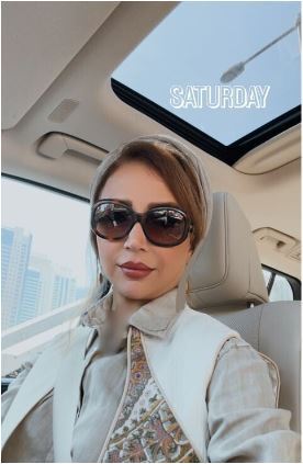 جدیدترین عکس از ماشین لاکچری و هوش‌پران شبنم قلی‌‎خانی با مانتو سنتی ایرانی و هارمونی خاص/ وقتی خانم بازیگر رنگ لباسشم با ماشین ست میکنه👌😍