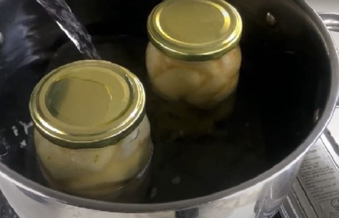 فوت و فن خوشمزه‌تر شدن کمپوت گلابی خانگی+ جزئیات