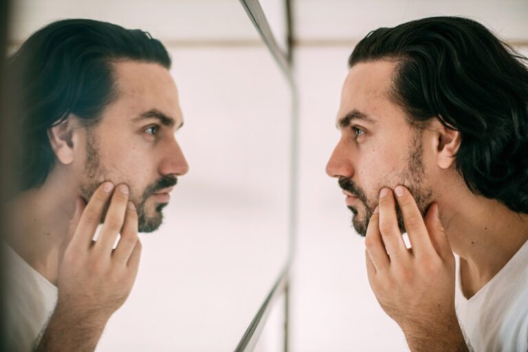 ۴ ترفند برای تشخیص ته رنگ پوست/چرا دانستن ته رنگ پوست مهم است؟