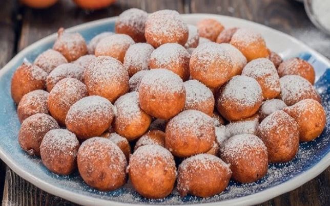 با دم دستی‌ترین مواد دوسوته دونات لقمه‌ای درست کن