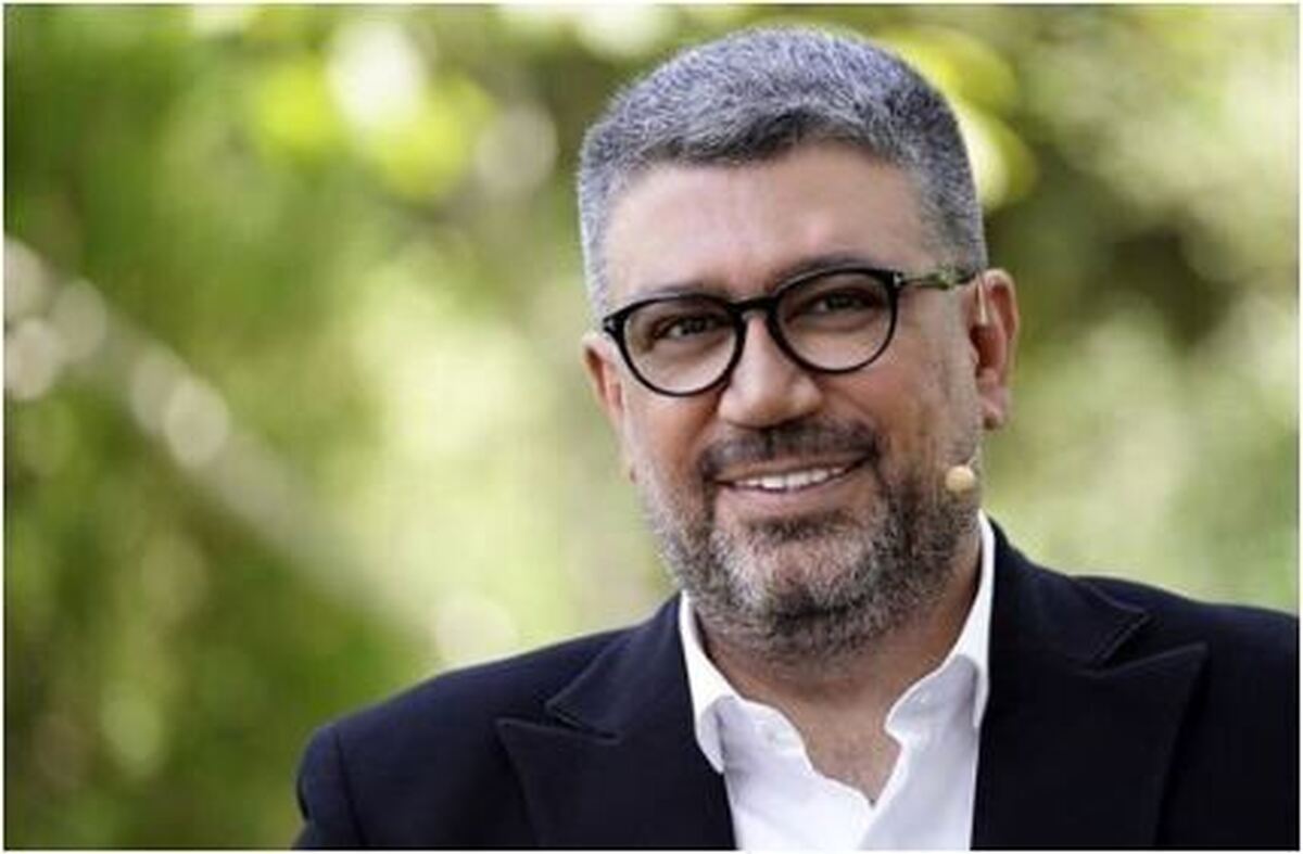 عکس یادگاری دونفره از رضا رشیدپور و دختر زیبارویش در مجاری پر بازدید شد