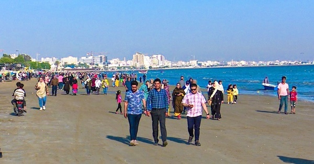 برگزاری همایش پیاده روی خانوادگی در بندرعباس