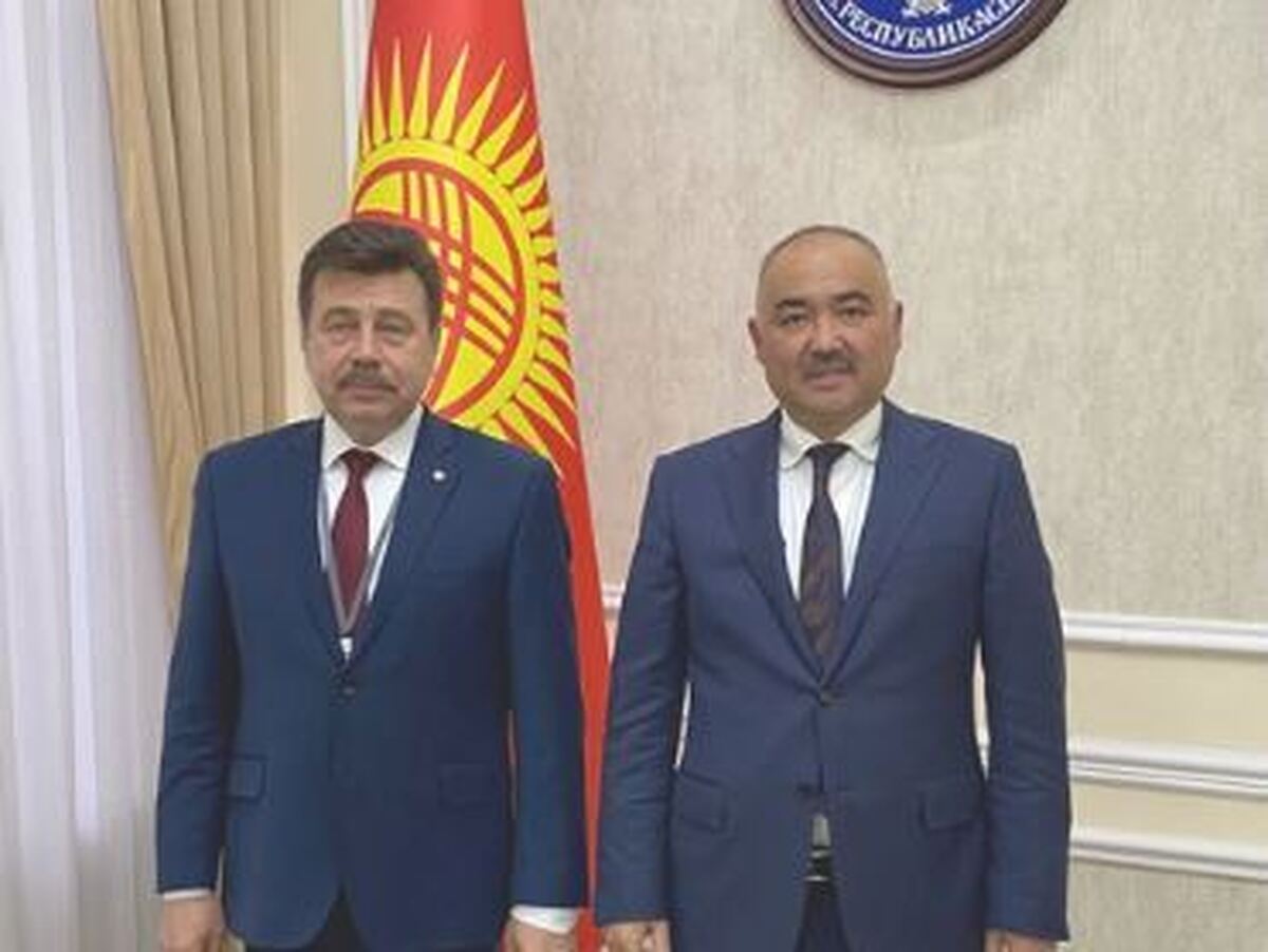 ابراز نگرانی رئیس پارلمان قرقیزستان از افزایش مشکلات مهاجران کاری این کشور در روسیه