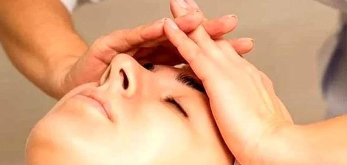 نحوه ماساژ جوان سازی صورت و فواید آن