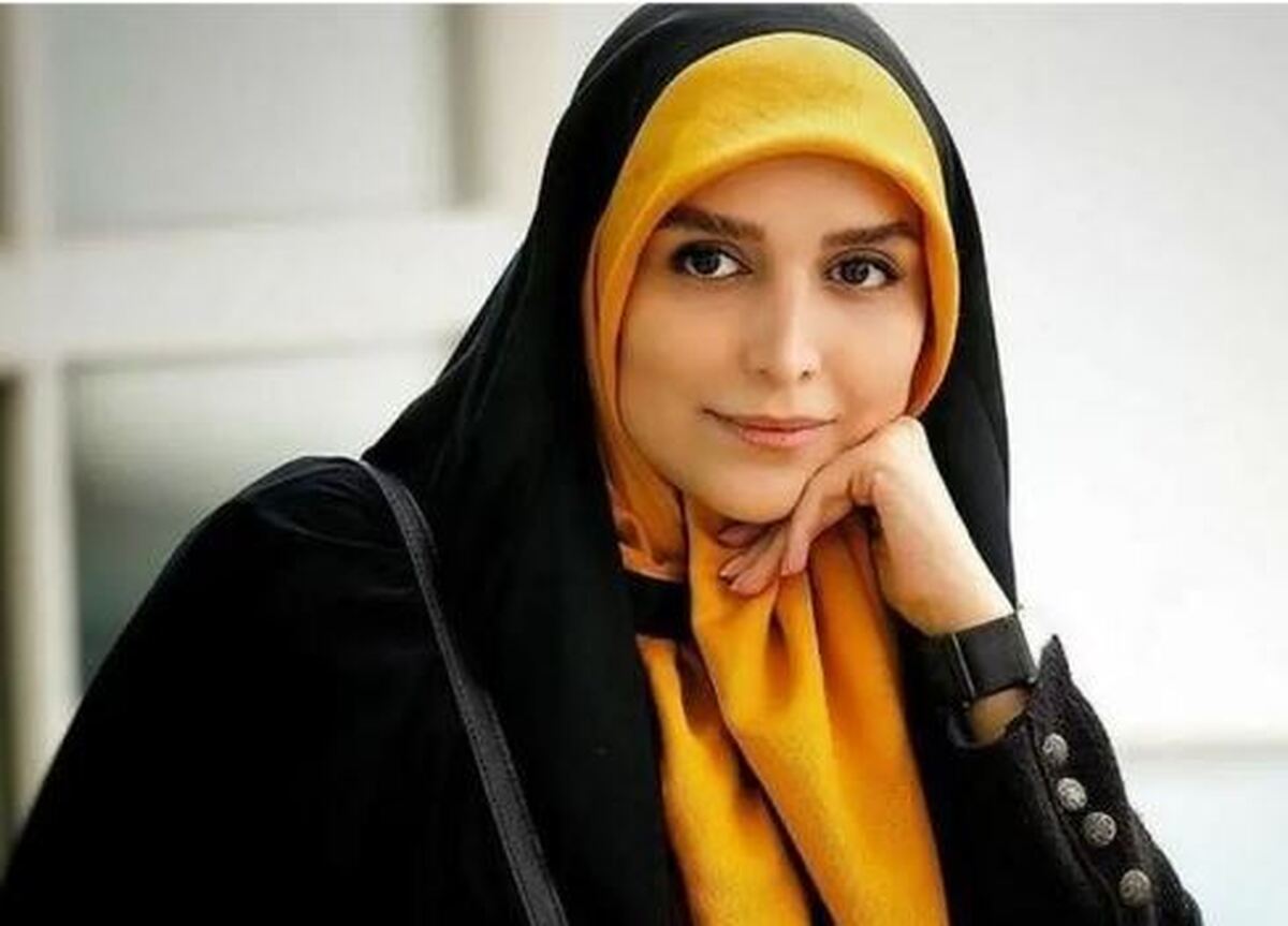 پز دادن مژده لواسانی از سفرش به فرانسه! +عکس