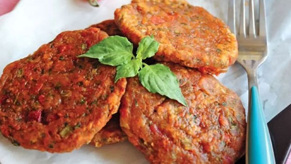 کوکو گوجه فرنگی یک شام ساده و اقتصادی مخصوص شب‌های سرد پاییز
