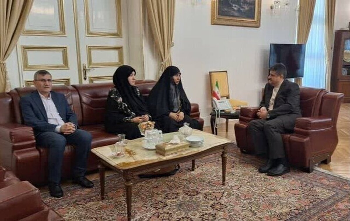 نمایش توانمندی بانوان کشورمان در زمینه هنر‌های اصیل ایرانی در استانبول