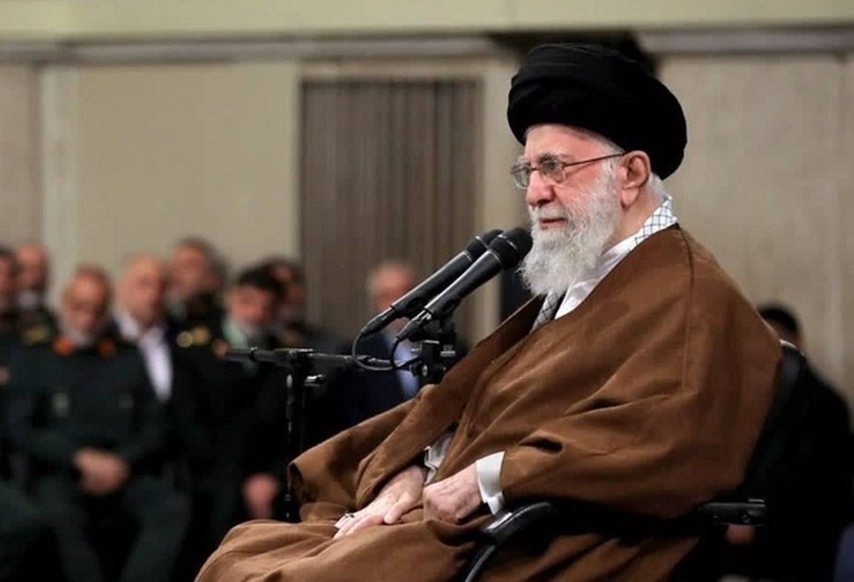 رهبر انقلاب در پی شهادت امام جمعه کازرون پیام تسلیت صادر کردند