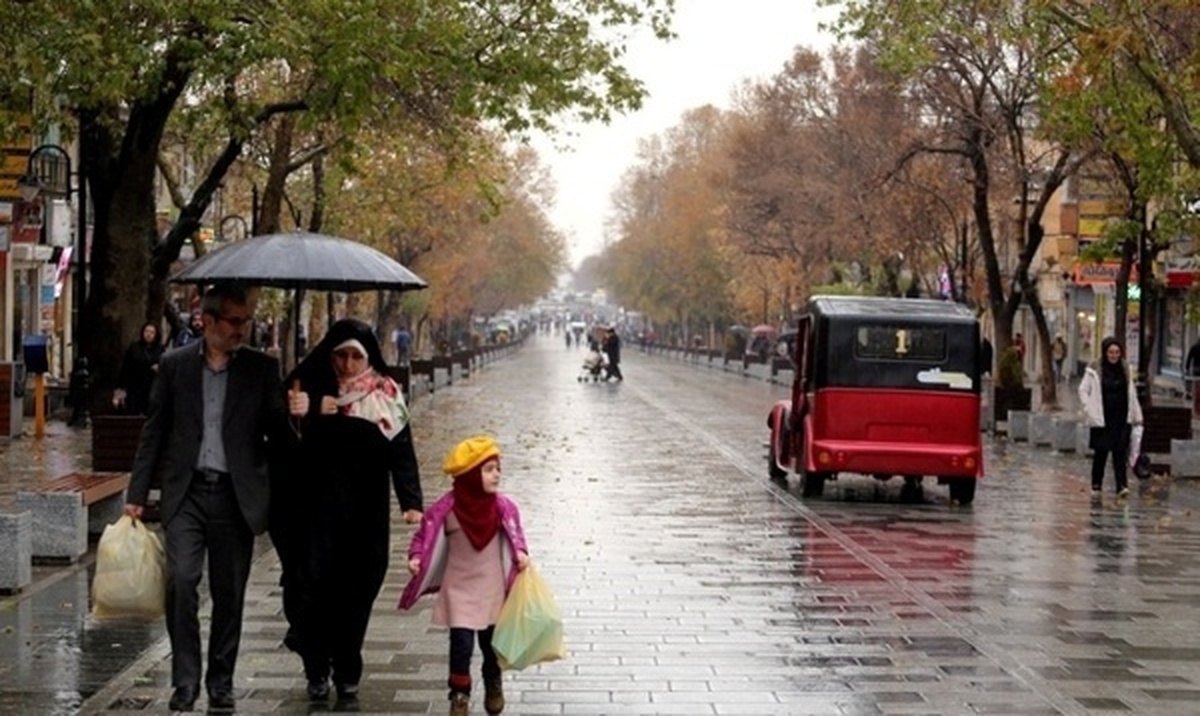 باران پاییزی در راه همدان