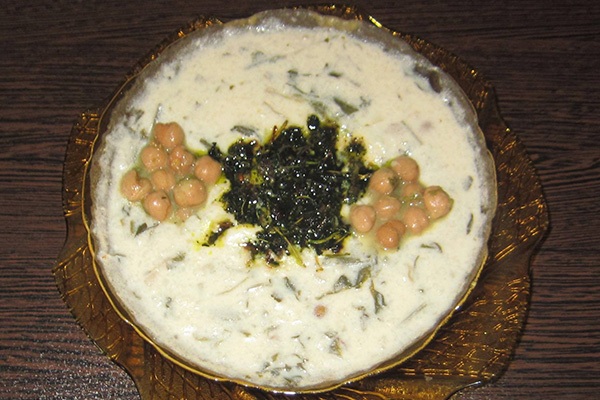 دستورالعمل پخت آش دوغ اصیل ایرانی در ۴ مرحله