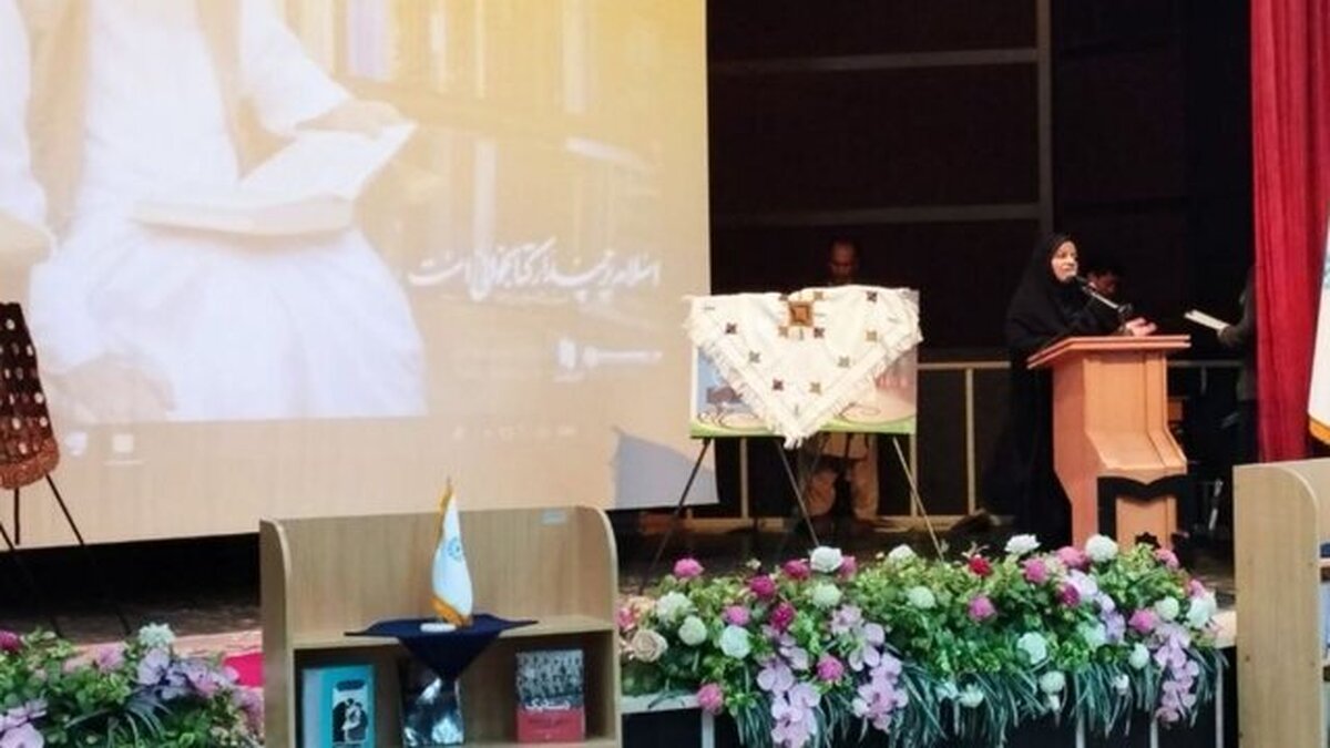 ترویج فرهنگ کتابخوانی کمتر از کار‌های عمرانی جهادی نیست