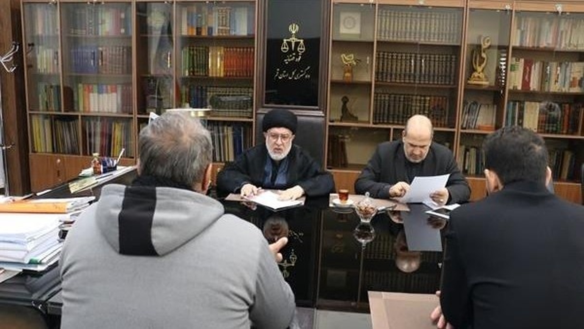 مسئولان قضایی استان قم به مشکلات ۴۱ نفر از مراجعان رسیدگی کردند