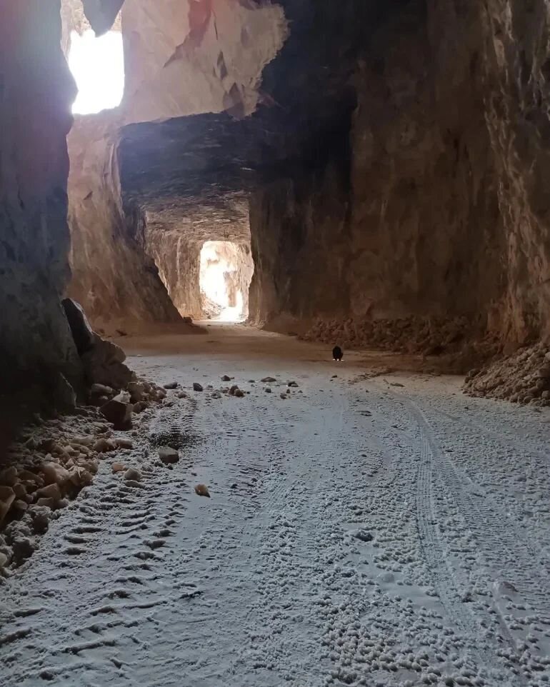 غار نمکی «کوه‌دشت کهن» پر بازدید‌ترین جاذبه گردشگری گرمسار در فصل سرد