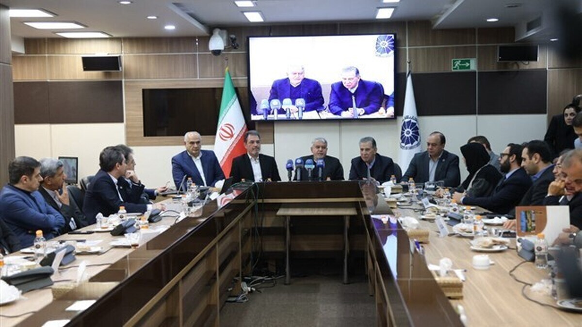 صالحی امیری: باید با تقویت روابط با ملت‌ها گردشگری را توسعه دهیم