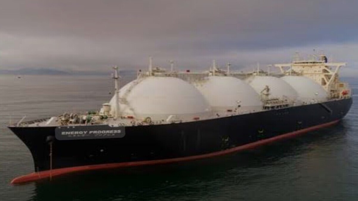 مصر کشتی ذخیره سازی LNG را اجاره می‌کند