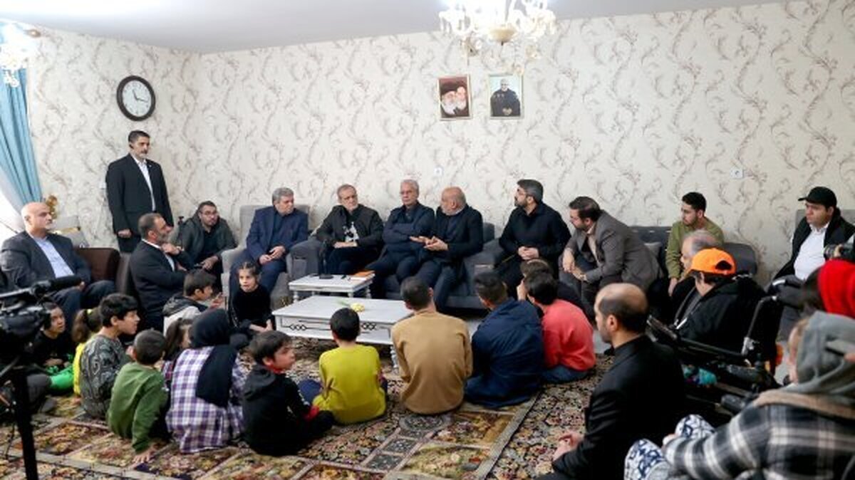 بازدید رئیس جمهور از مرکز نگهداری از معلولین بی‌سرپرست