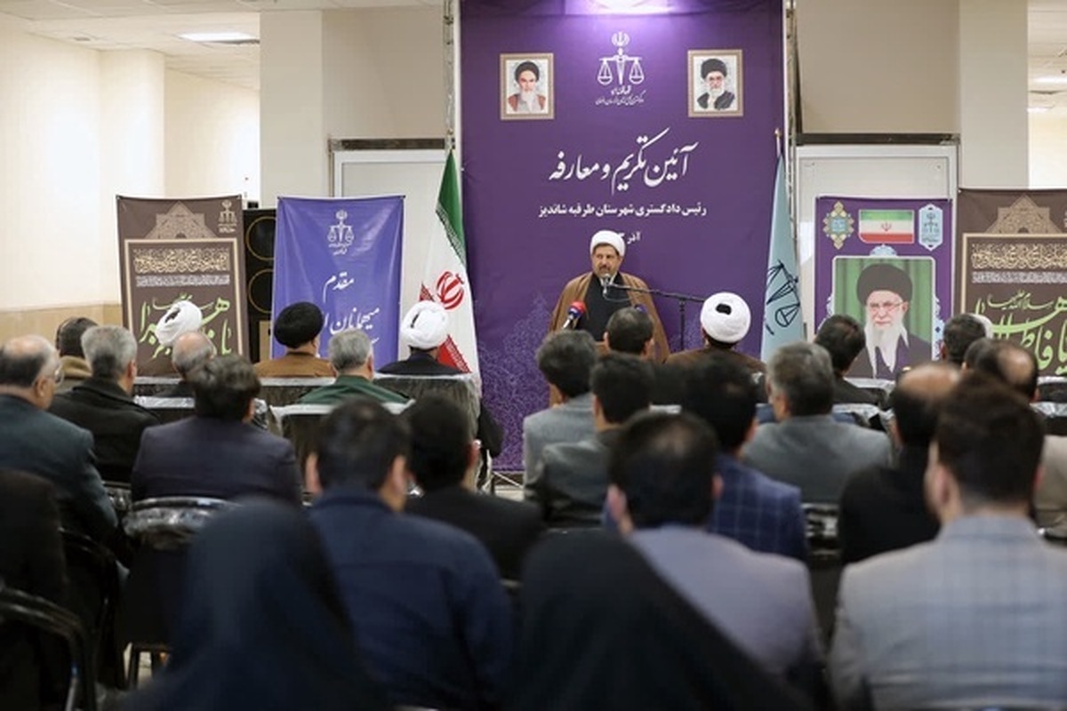 دشمن از طریق فضای مجازی به دنبال ناکارآمد نشان دادن نظام اسلامی است
