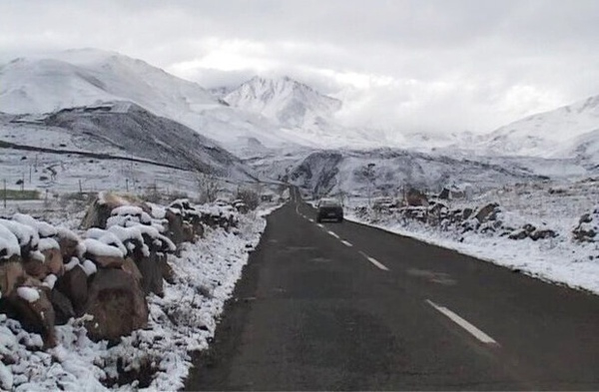 بارش پراکنده برف در محور‌های کوهستانی همدان