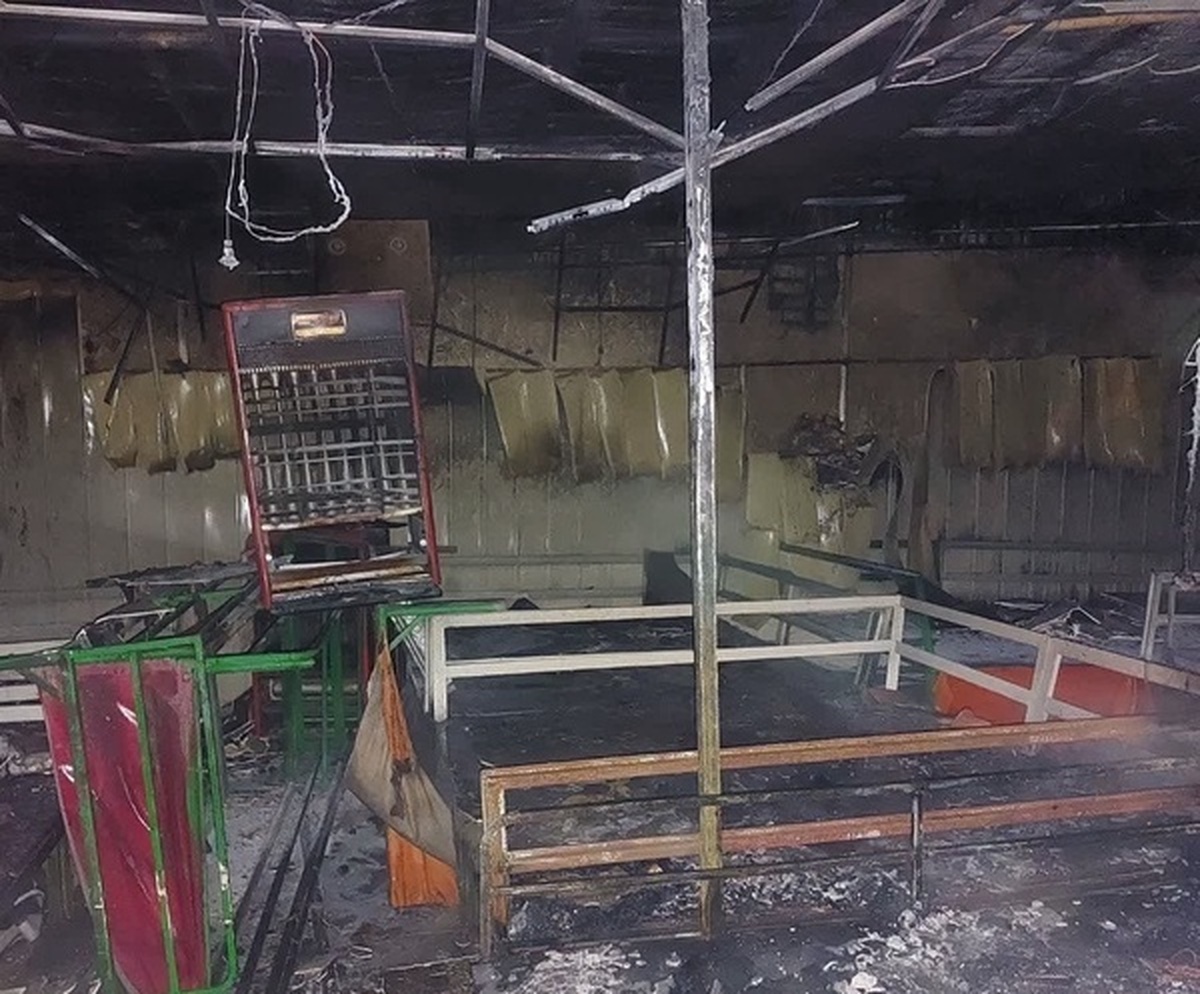 آتش سوزی بستنی فروشی در طرقبه مهار شد