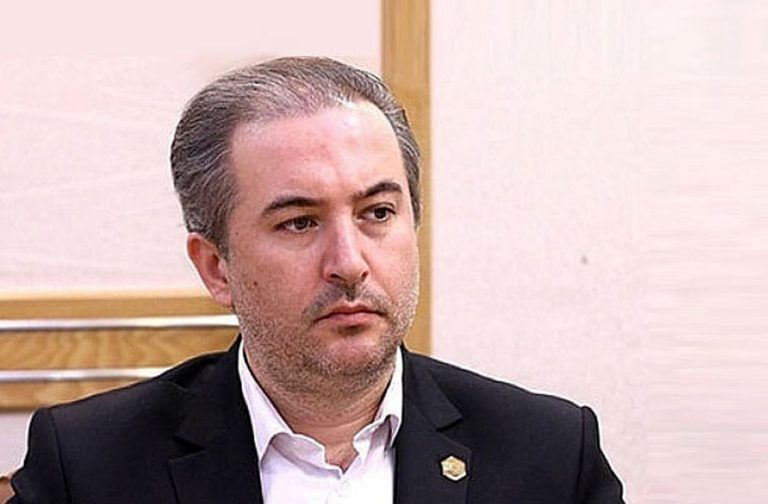 مجری برنامه پربیننده گلبرگ هم در ایران نماند