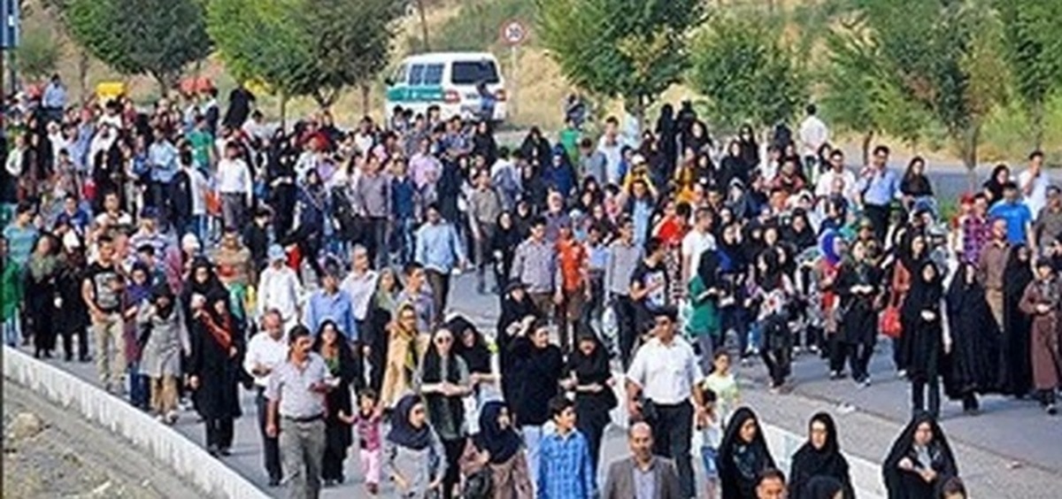 همایش بزرگ پیاده‌روی دانشجوی در زنجان برگزار شد