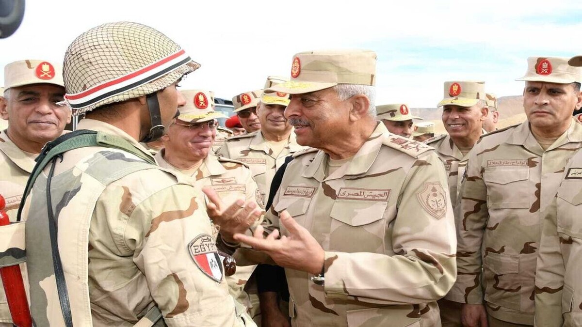 وزیر دفاع مصر: ما آماده هستیم تا کسانی را که وسوسه می‌شوند امنیت کشورمان را به خطر بیندازند بازدارند
