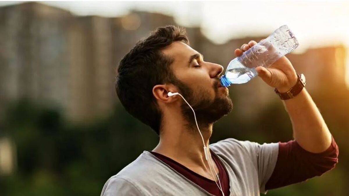 صبح به صبح و ناشتا آب بنوشید تا ازین خواص بهره‌مند شوید