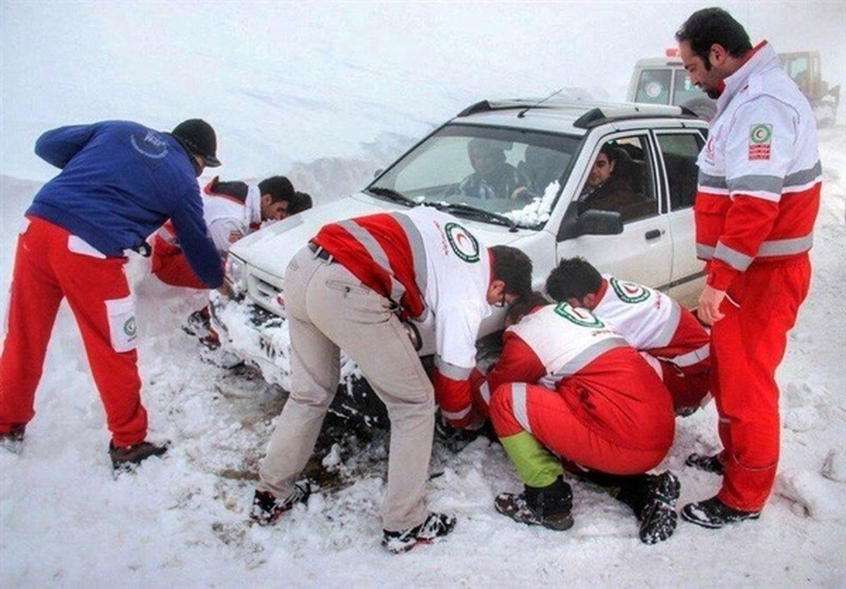 ۲۵ نفر در راه مانده مسیر چناران به مشهد اسکان اضطراری یافتند
