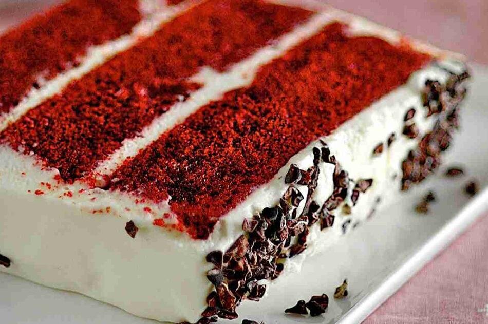 طرز تهیه ردولوت؛ این کیک با رنگ قرمزش یک انتخاب عالی برای شب یلداس!