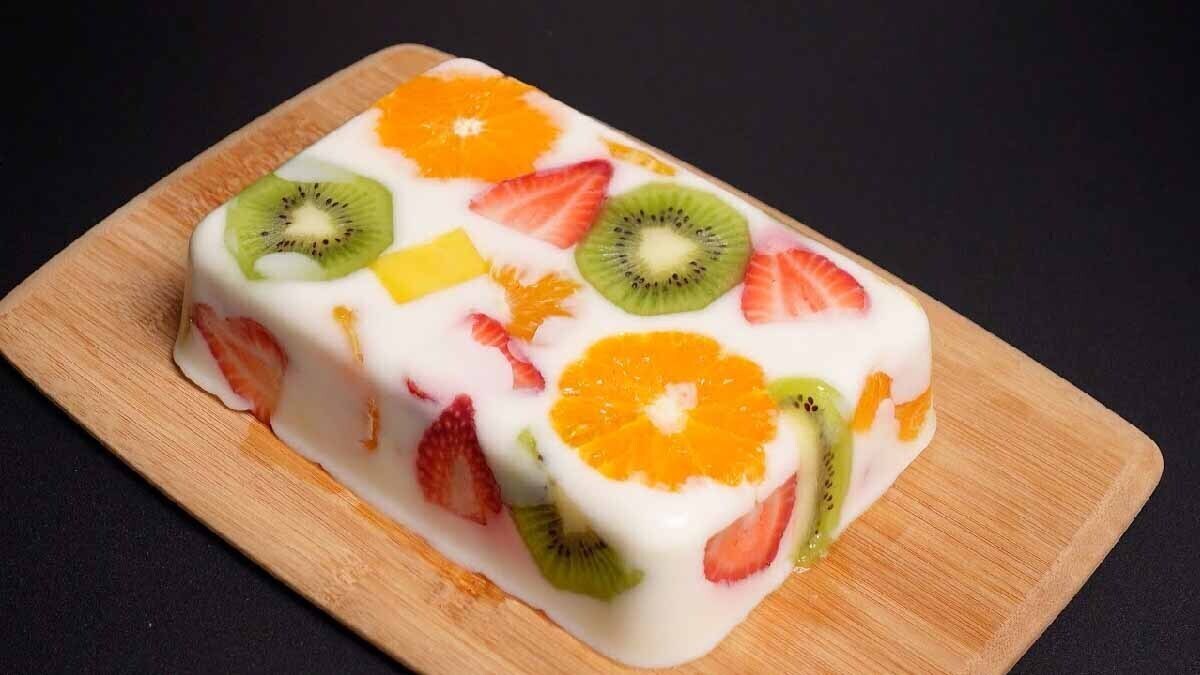 این دسر ویترینی با ظاهر رنگارنگش همه رو مجذوب خودش میکنه!