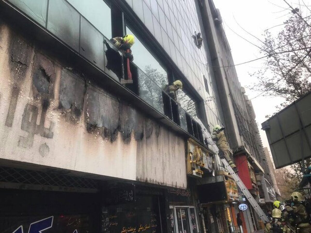 جزئیات ماجرای آتش سوزی در یک مهمان سرا در تهران