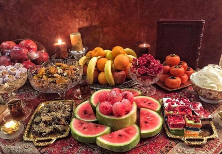 عروس خانم‌ها برای سفره یلدایی این آیتم‌ها یادتان نرود