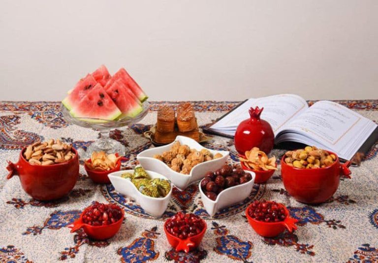 عروس خانم‌ها برای سفره یلدایی این آیتم‌ها یادتان نرود