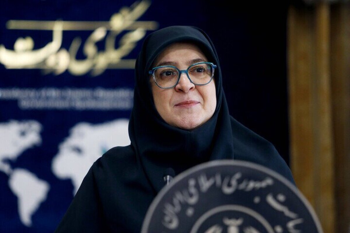 حجاب فاطمه مهاجرانی در دیدار با رهبر خبر ساز شد+عکس