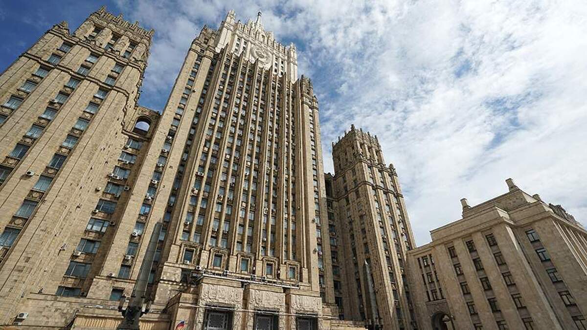 وزارت خارجه روسیه احتمال حذف مجارستان و اسلواکی از فهرست کشور‌های غیردوست را ارزیابی کرد