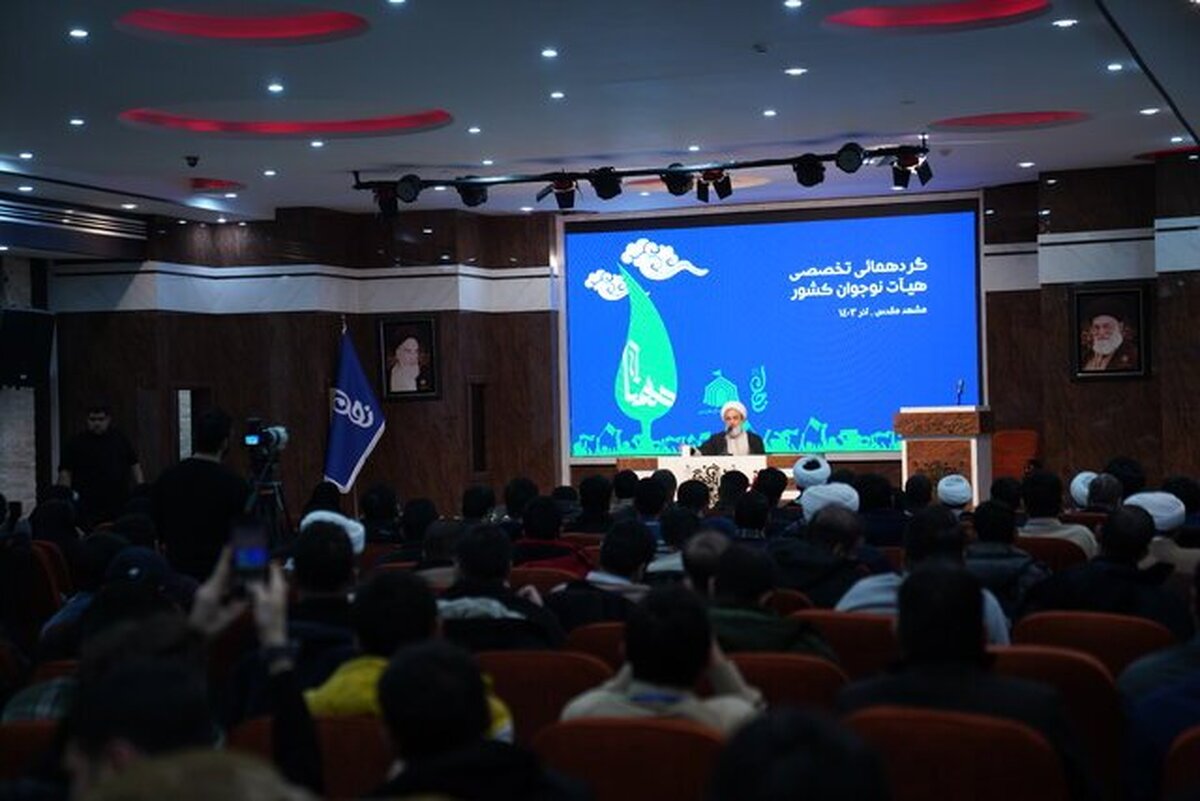 پناهیان: دین را برای ما یک امر فردی جا انداخته‌اند