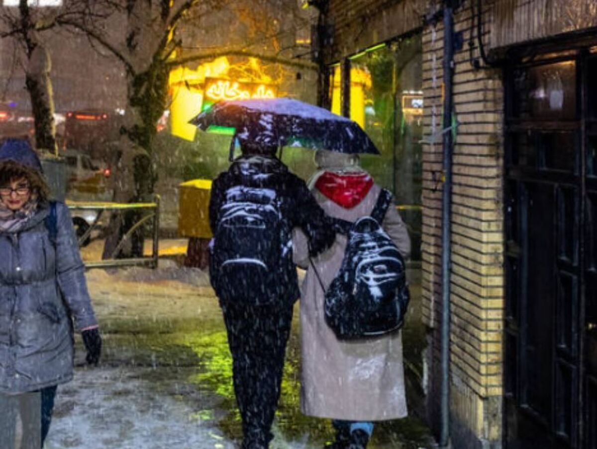 به مناسبت کریسمس، تهران برفی شد!