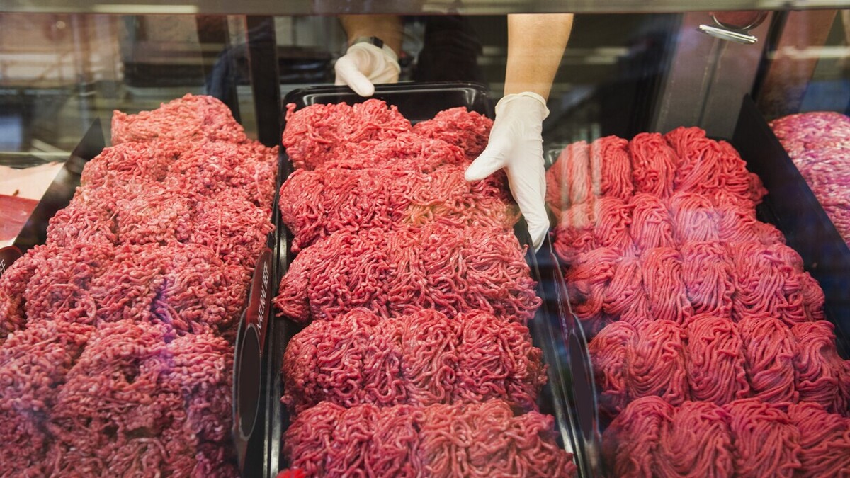 عفونت E. coli در حال بدتر شدن است| ۷۵۰۰۰ کیلوگرم گوشت چرخ کرده آلوده از رستوران‌های ایالات متحده فراخوانده شد