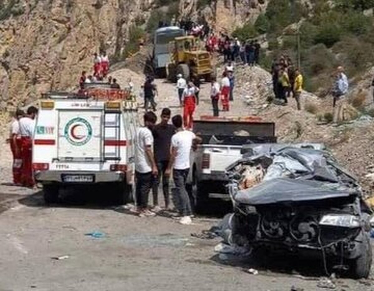 مصدومیت ۵ نفر در پی تصادف زنجیره‌ای در جاده سوادکوه